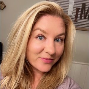 Meet your Posher, Stacy